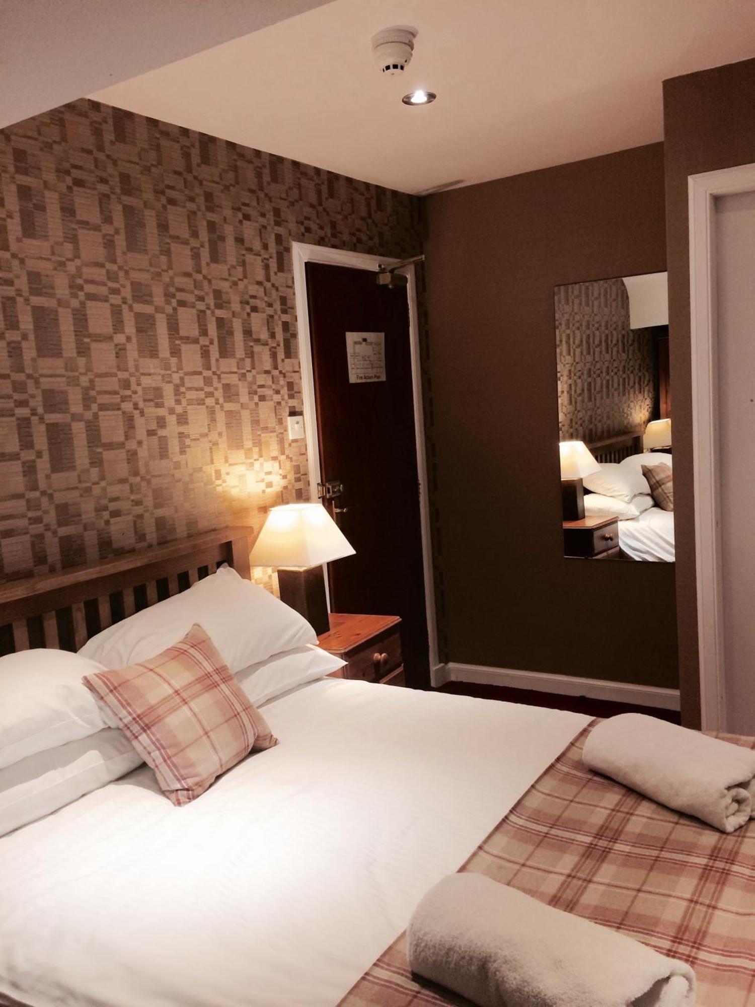 The Panmure Arms Hotel Edzell Esterno foto